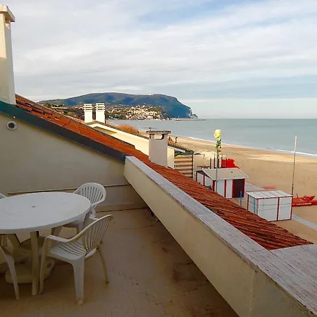 Apartament M170 - Marcelli, Meravigliosa Mansarda Sul Mare Marcelli